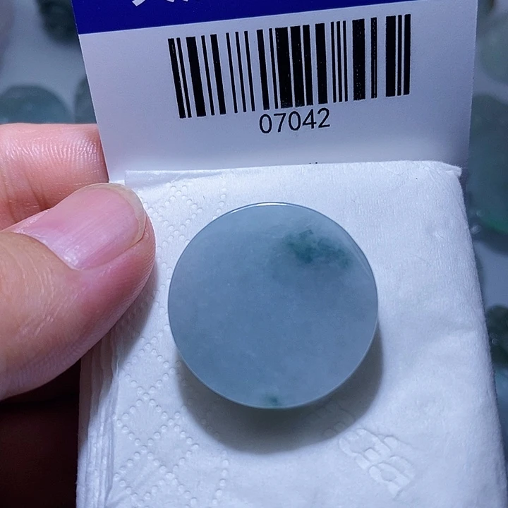 翡翠未镶嵌颈饰天光墟翡翠市场现金代购