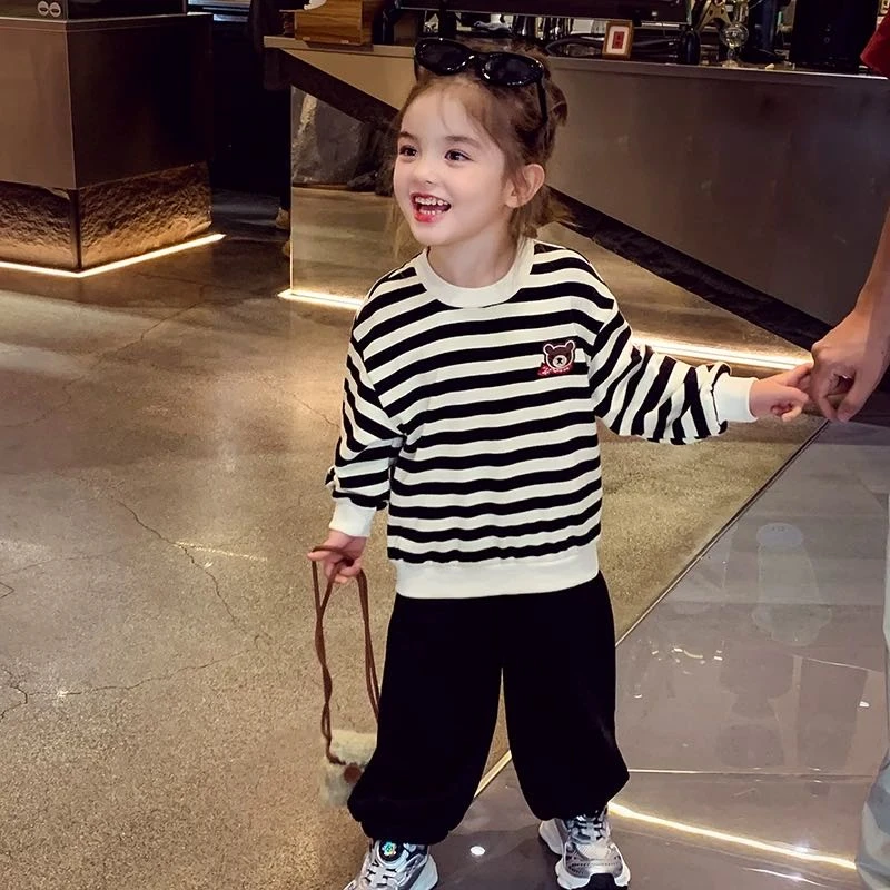 【新疆包邮】春季新款条纹小熊卫衣E701