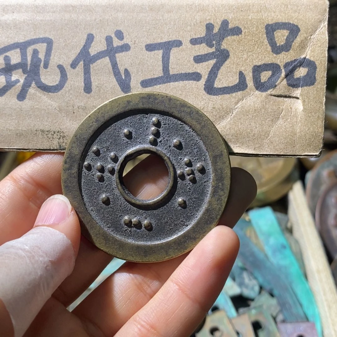 铜现代工艺设计风格