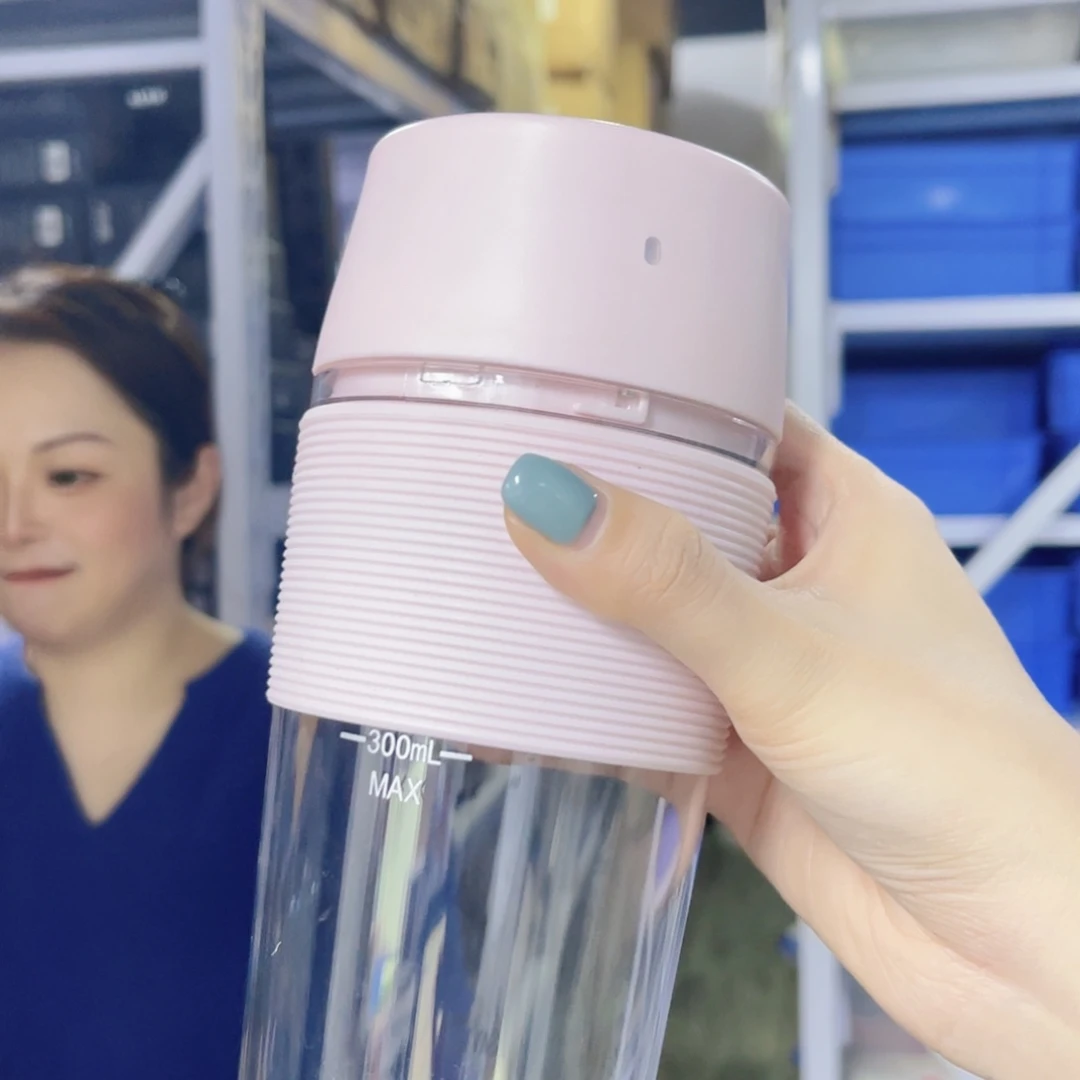 塑料木（非红木类）果汁杯 福利 不退换