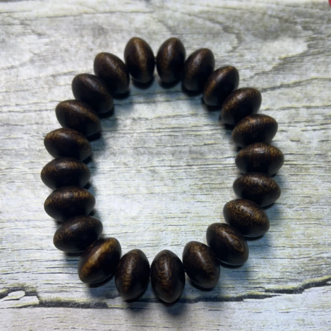 2 福来精选文玩沉香木作手串16mm