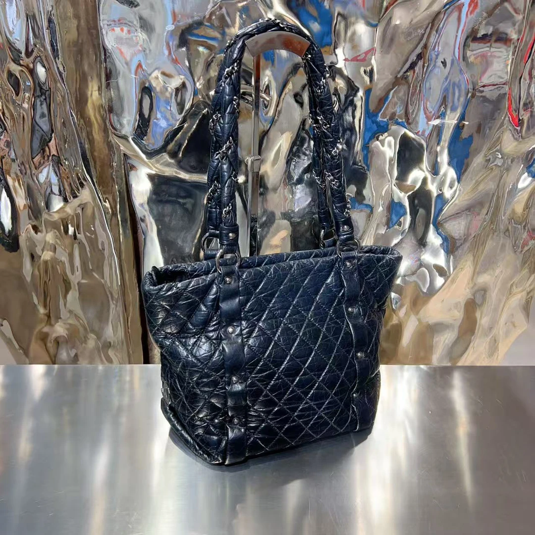 95新 Chanel/香奈儿 Chanel 黑色 油蜡皮 单肩包