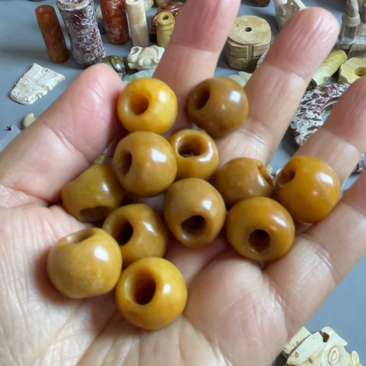 夜***明和田玉（糖玉）未镶嵌挂件