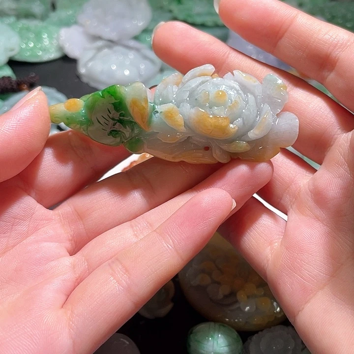 颈饰未镶嵌翡翠天