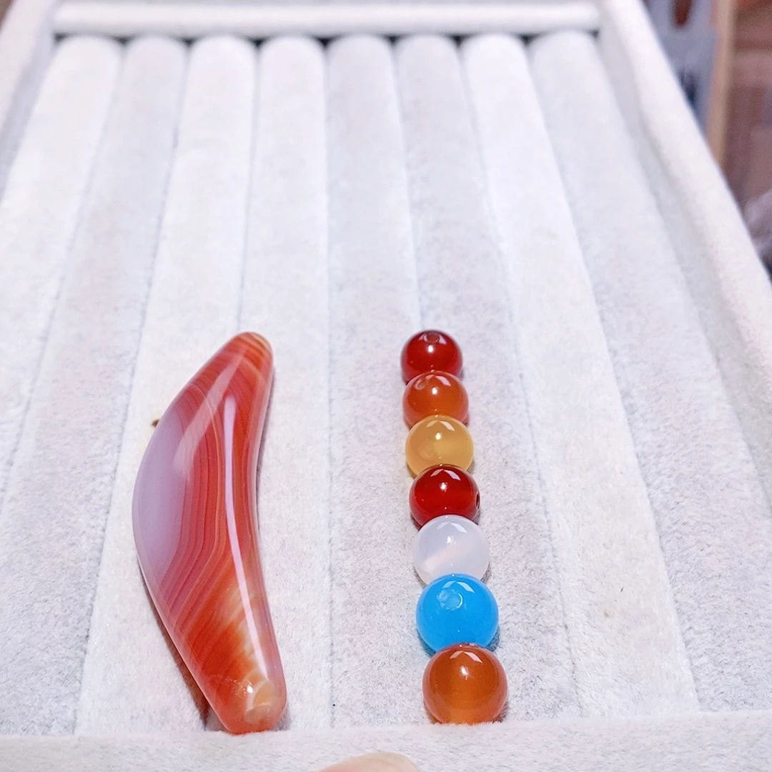 野***性玛瑙/玉髓颈饰未镶嵌