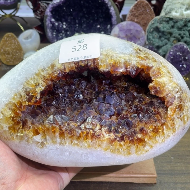 珠宝半成品水晶未镶嵌
