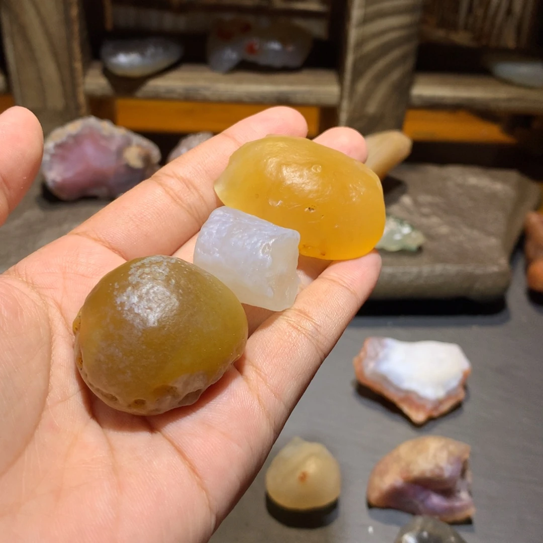 玛瑙/玉髓未镶嵌珠宝奇石