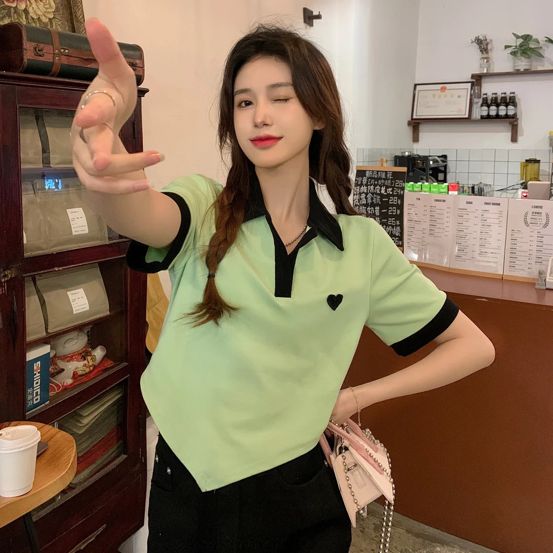 熙鑫#撞色翻领衫女夏季小众风不规则下摆短款