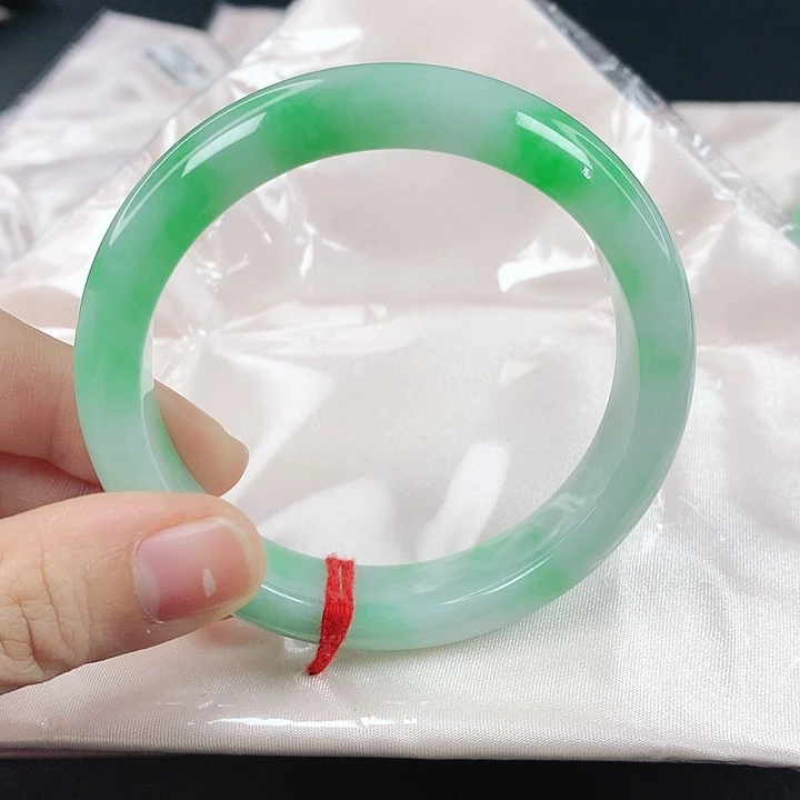 未镶嵌手镯翡翠翡翠905