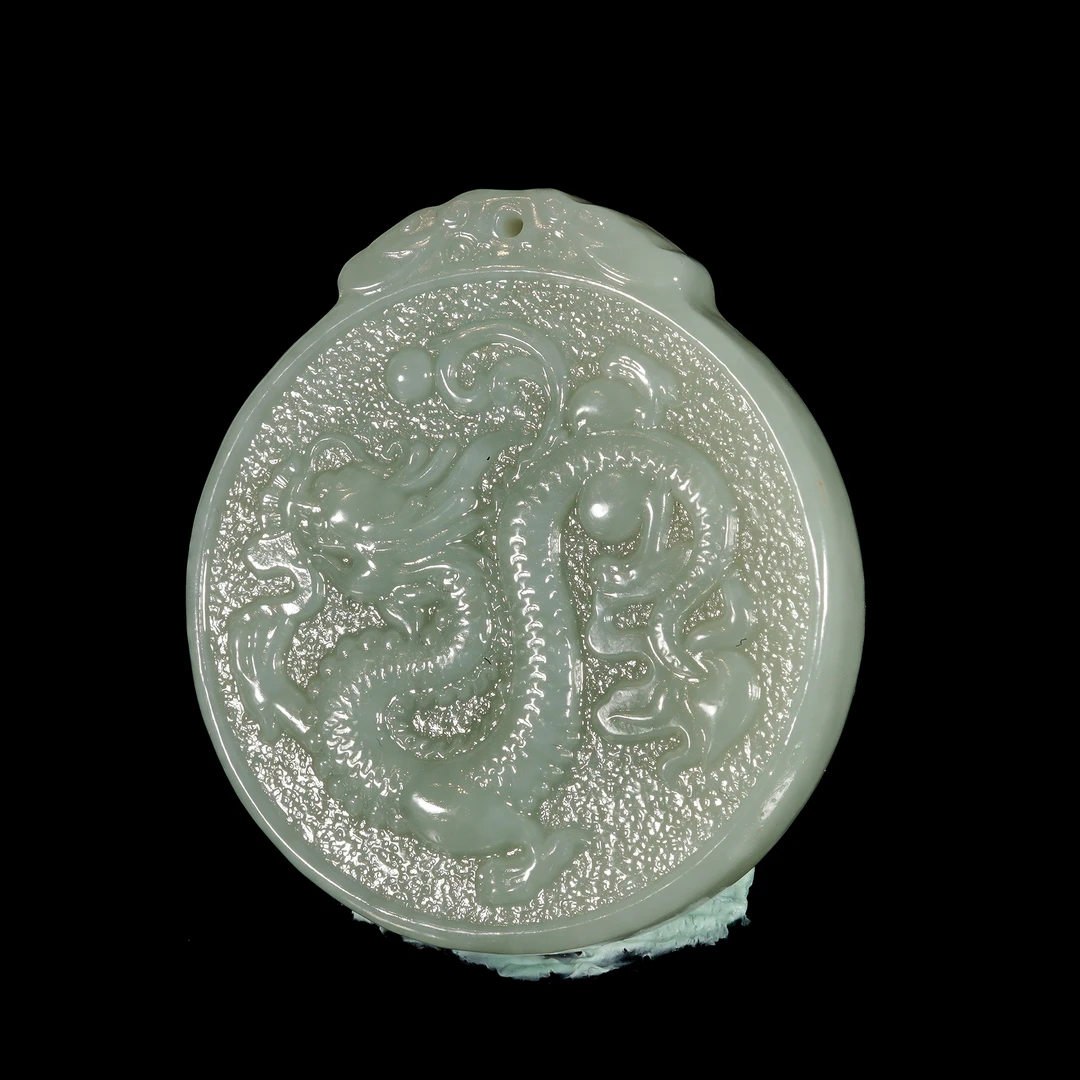 LOT.025和田玉雕龙纹佩/X4168