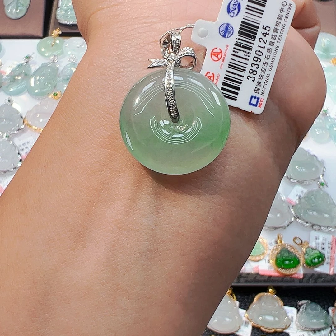 吊坠(不含链)未镶嵌翡翠平安扣