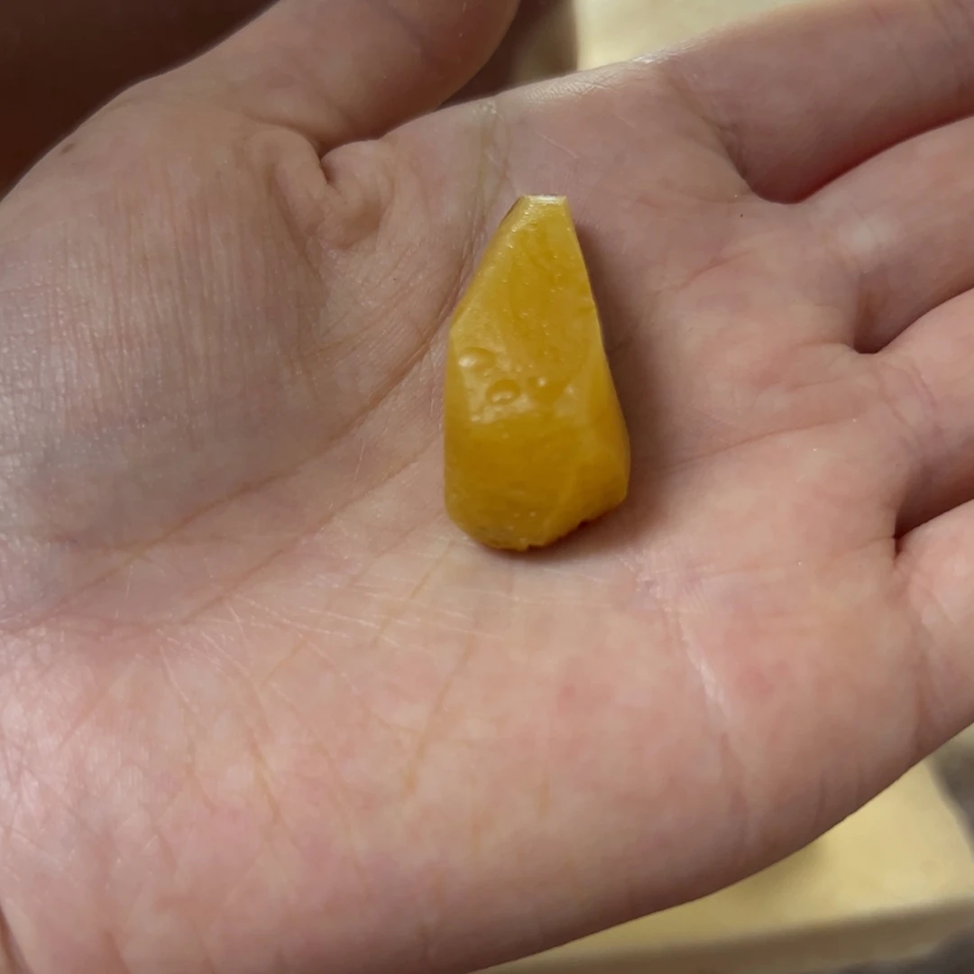 定制琥珀未镶嵌蜜蜡定制