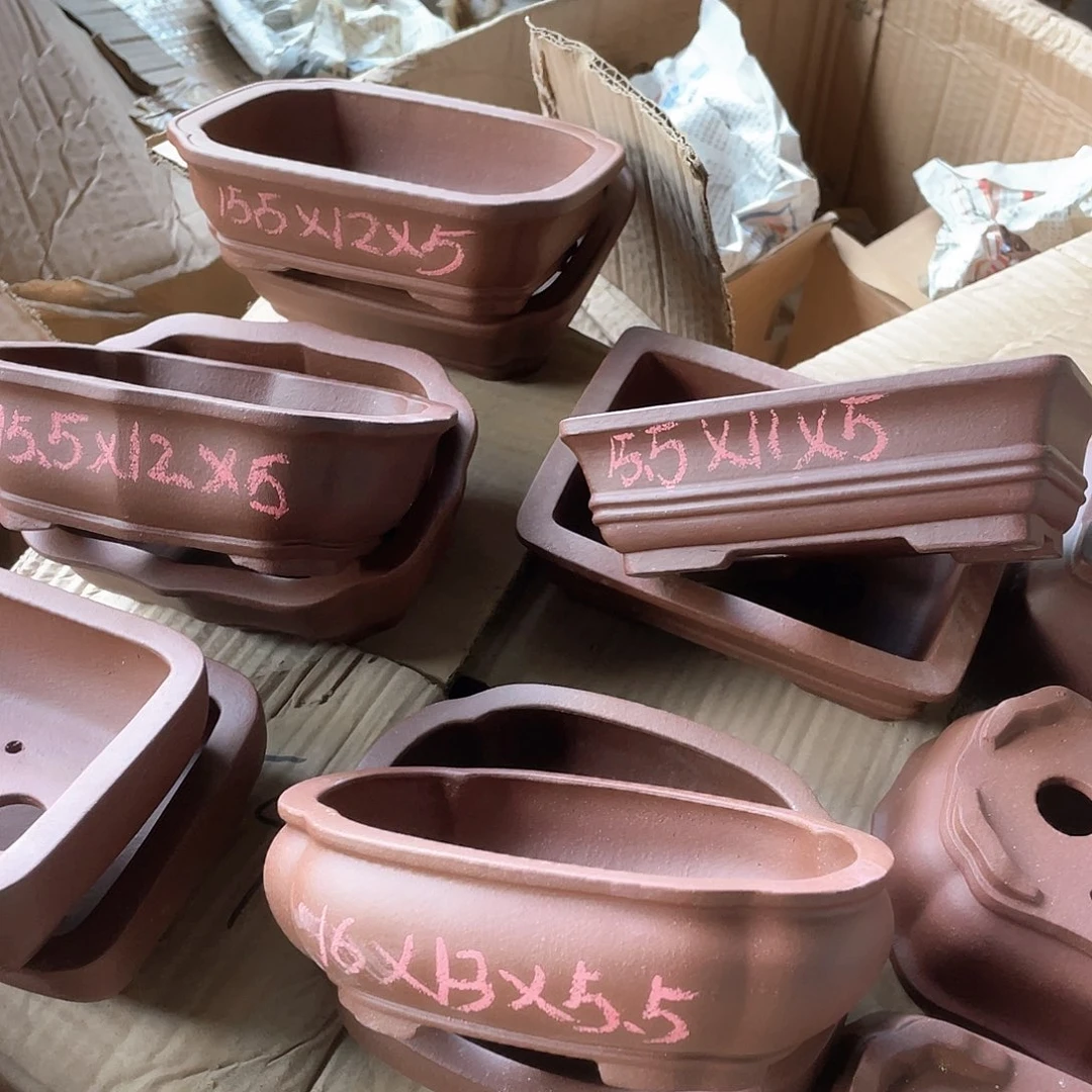 海***4紫砂一组五只，三只花边，两只双腰线