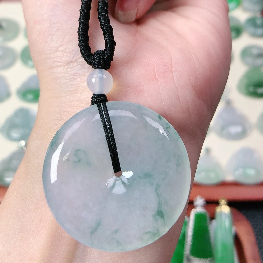 翡翠未镶嵌颈饰吊坠