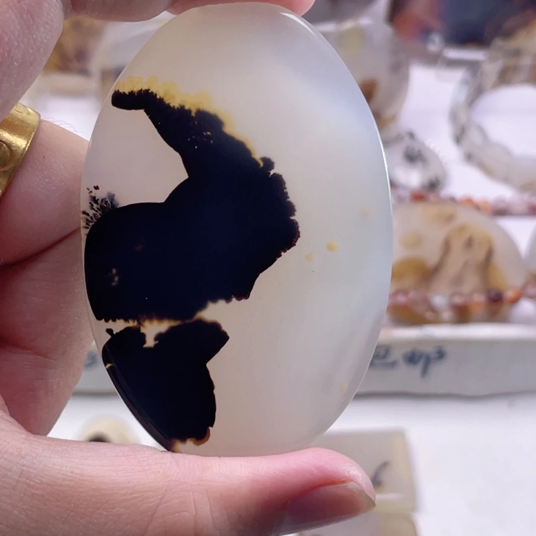 玛瑙/玉髓未镶嵌珠宝奇石