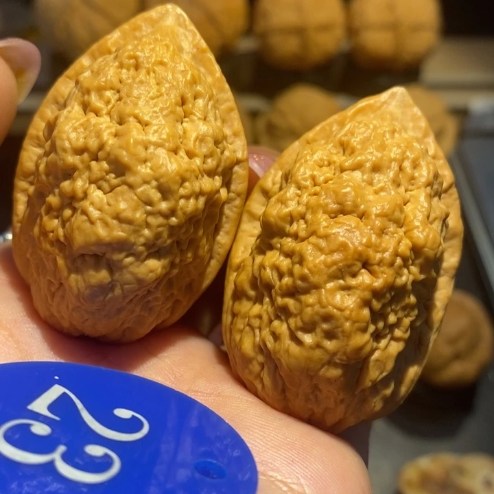 核桃绣花鞋核桃尺寸38