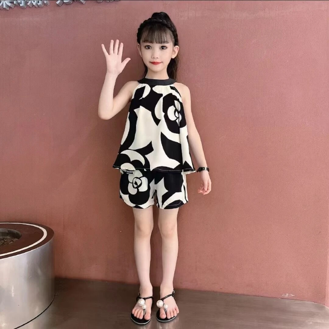 女童夏季套装2025新爆款无袖中大童时尚儿童洋气挂脖短裤两件套潮