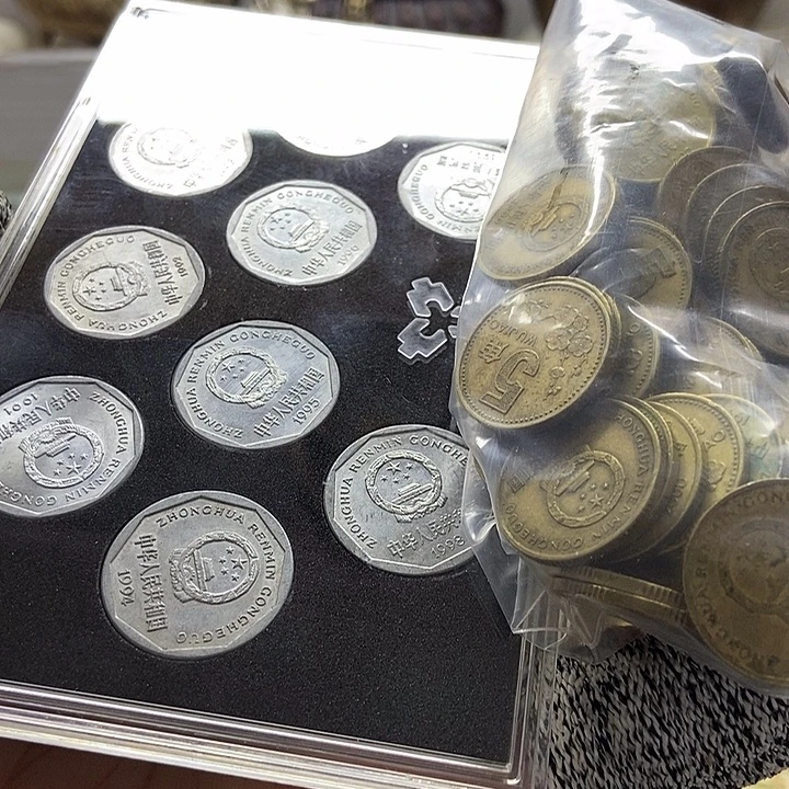 初****黄铜工艺品饰品摆件(非假不退不换)