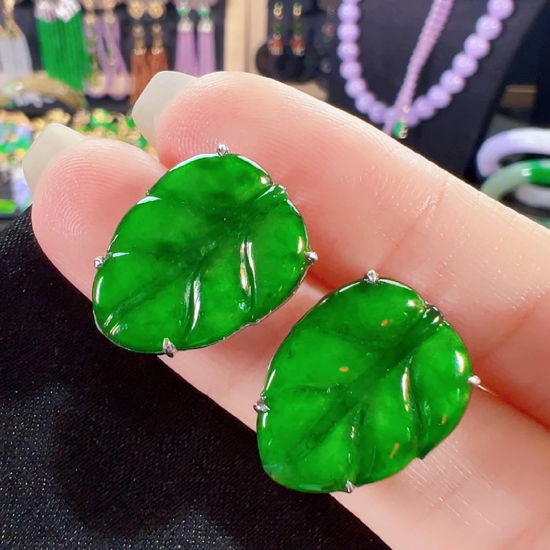 翡翠18K金镶嵌耳饰签收后24小时鉴赏期