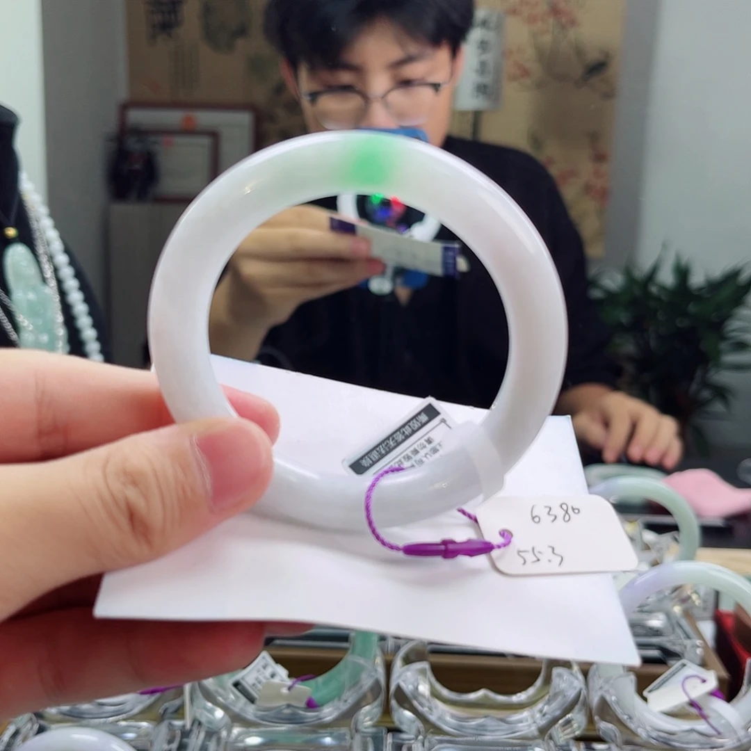 翡翠未镶嵌手镯翡翠