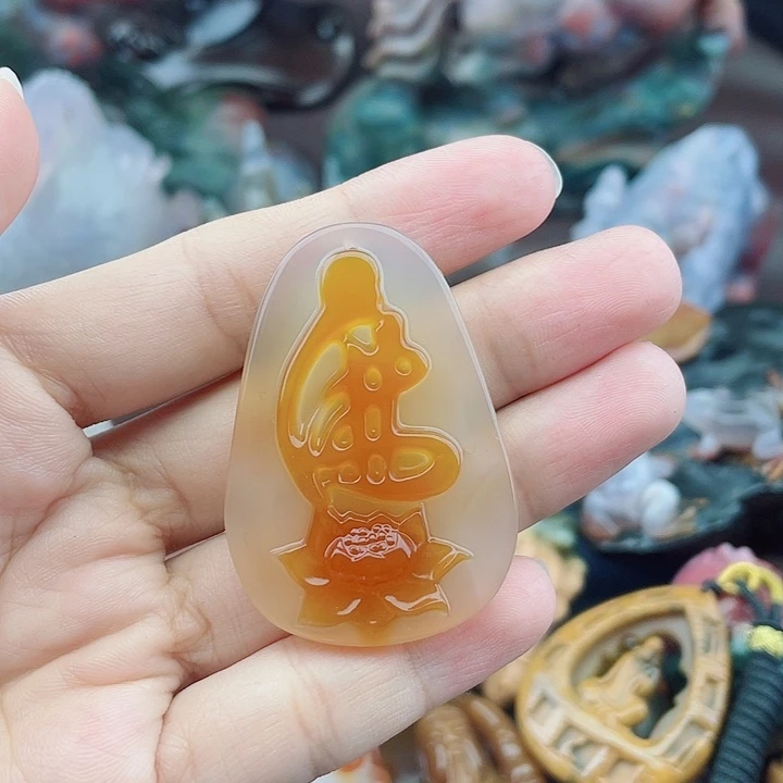 玛瑙/玉髓颈饰未镶嵌?**?