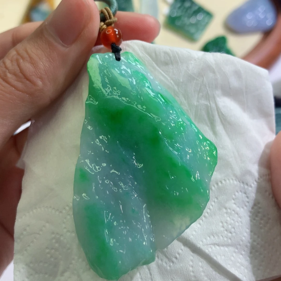 【闪购商品】翡翠吊坠(不含链)未镶嵌 3793