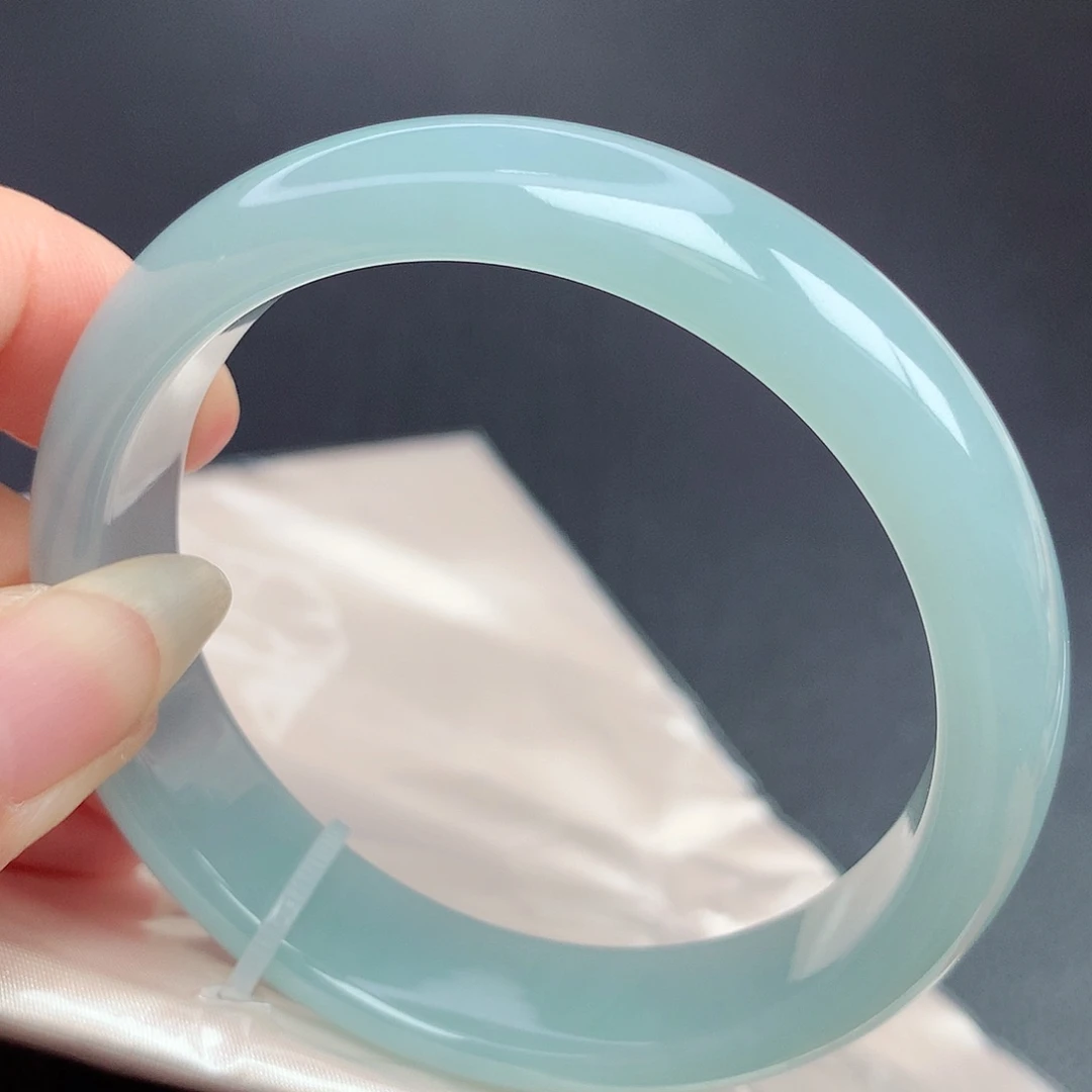 翡翠手镯未镶嵌56.5圈口