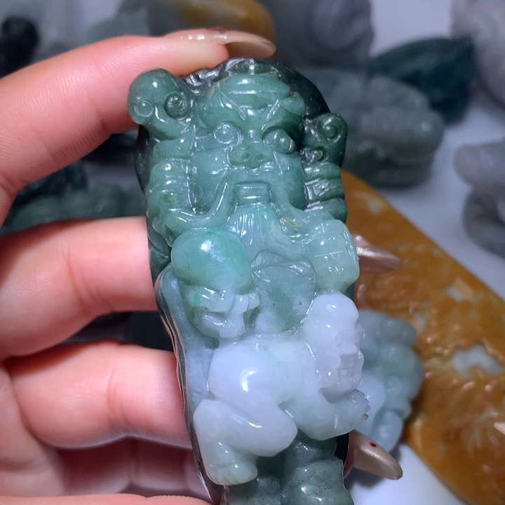 翡翠未镶嵌颈饰保真天然A货翡翠