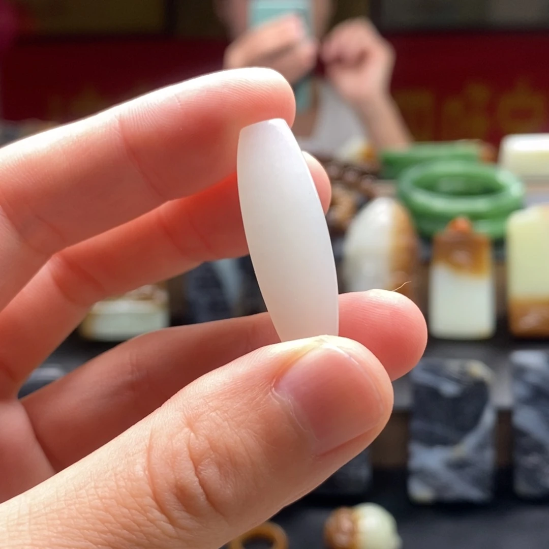 未镶嵌和田玉（糖玉）挂件