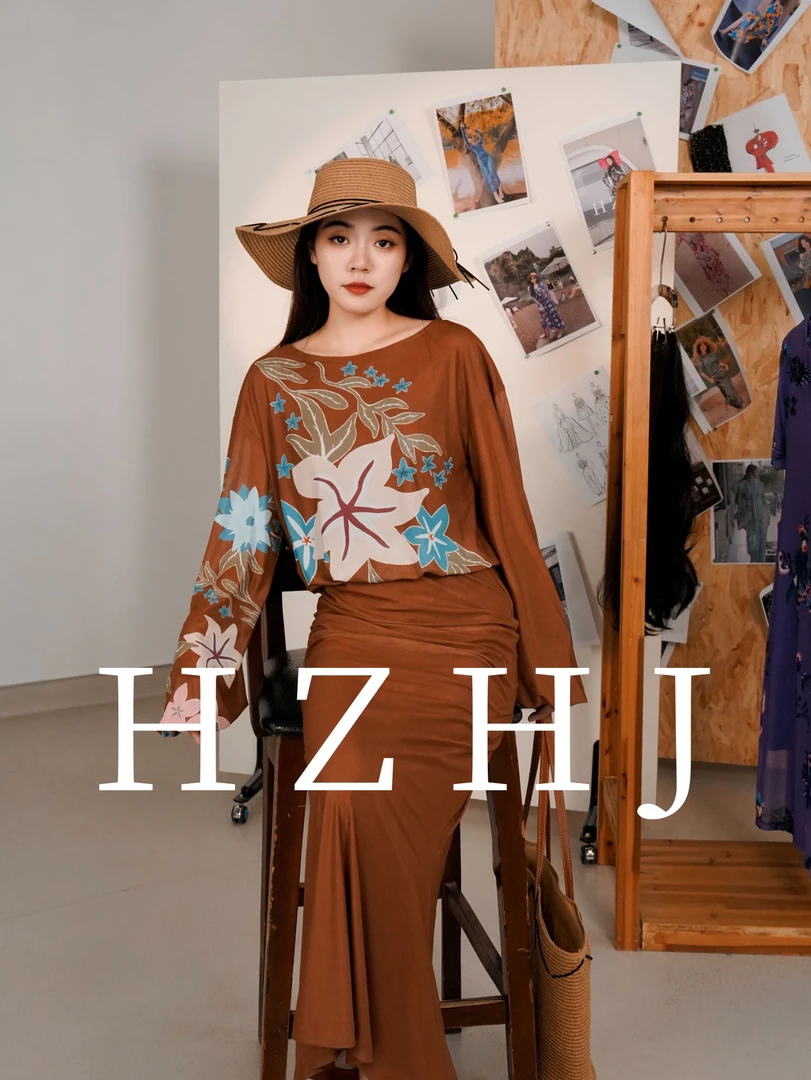 HZHJ新款设计师款 蓝湖 长袖连衣裙2097显瘦复古
