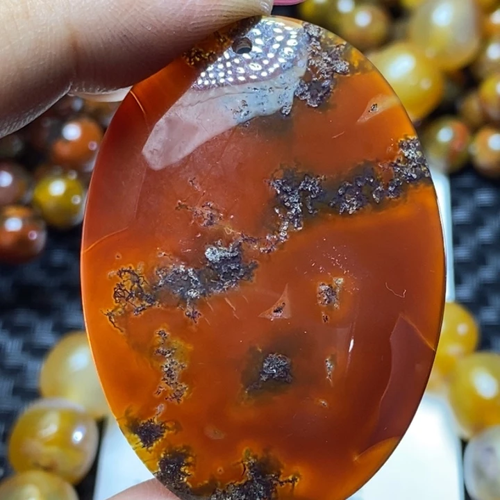 玛瑙/玉髓颈饰未镶嵌