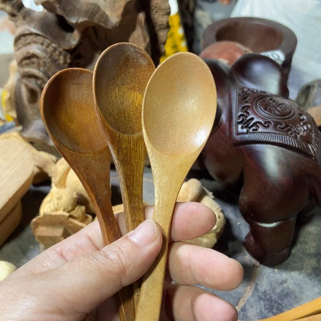 木雨**荷999999999y 99999