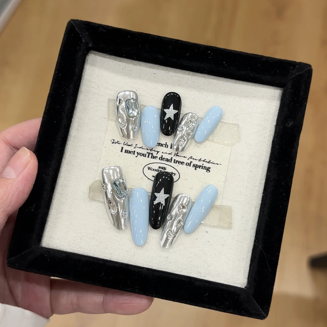 W.《Y2K金属冰蓝》纯手工穿戴甲