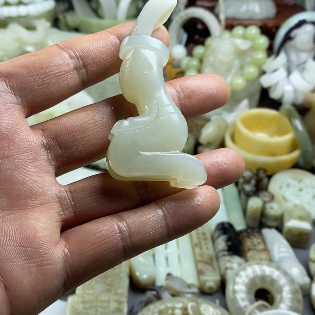 和田玉（糖玉）未镶嵌颈饰