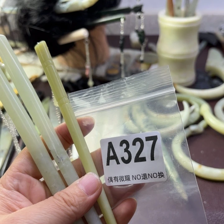 蛇纹石玉发饰合金K***7