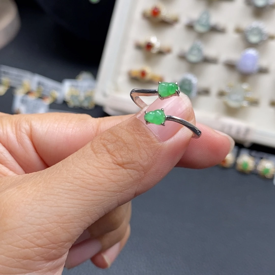 翡翠银S925镶嵌戒指有纹