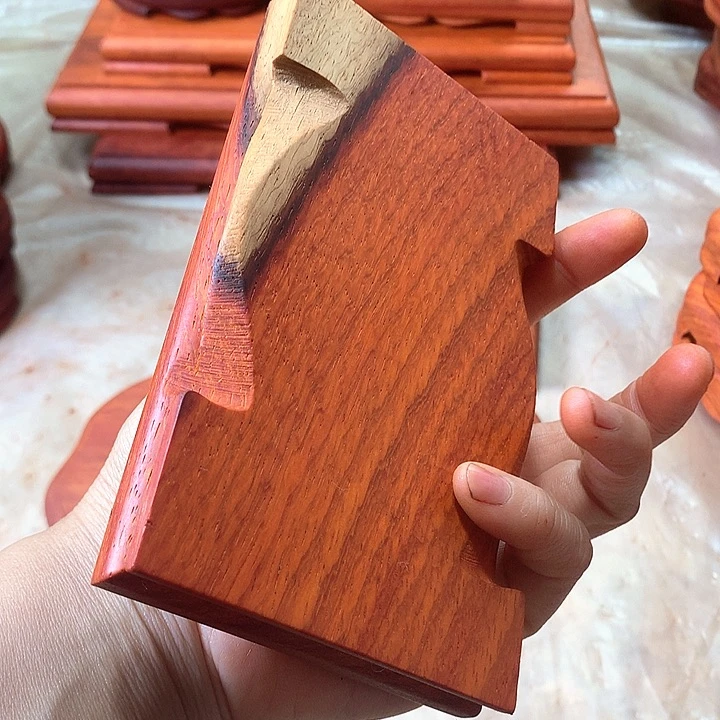 长方的一个哈哈哈