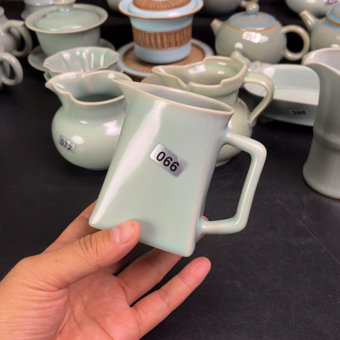 【闪购商品】小****了哇塞一下