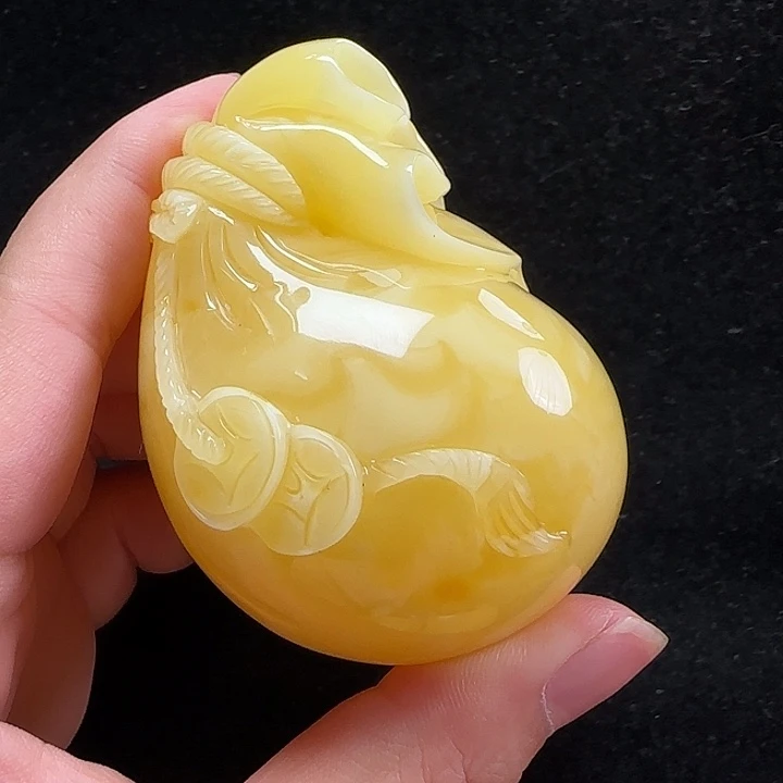 未镶嵌蜜蜡珠宝奇石