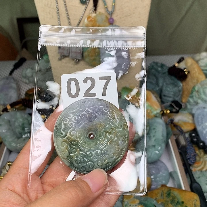 翡翠未镶嵌颈饰樱**新翡翠