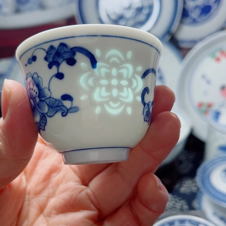 青花玲珑中国节小杯