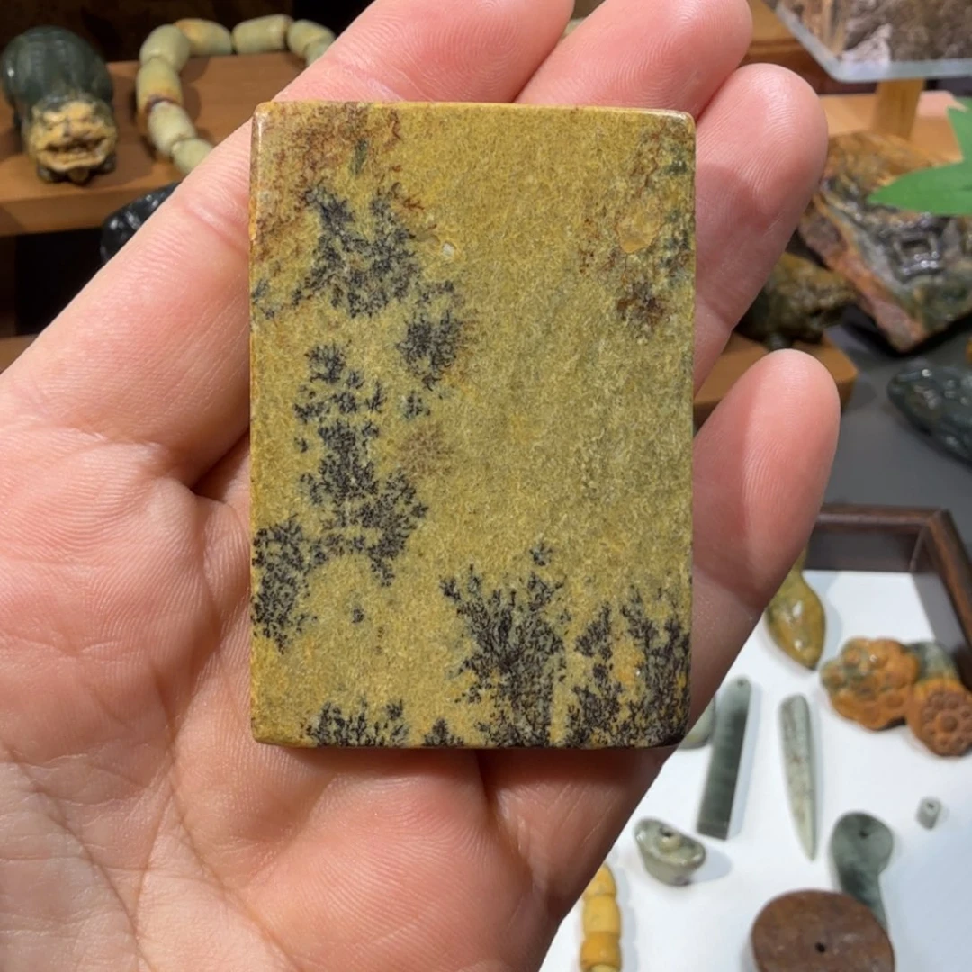 岫岩河磨玉（透闪石质玉）未镶嵌颈饰