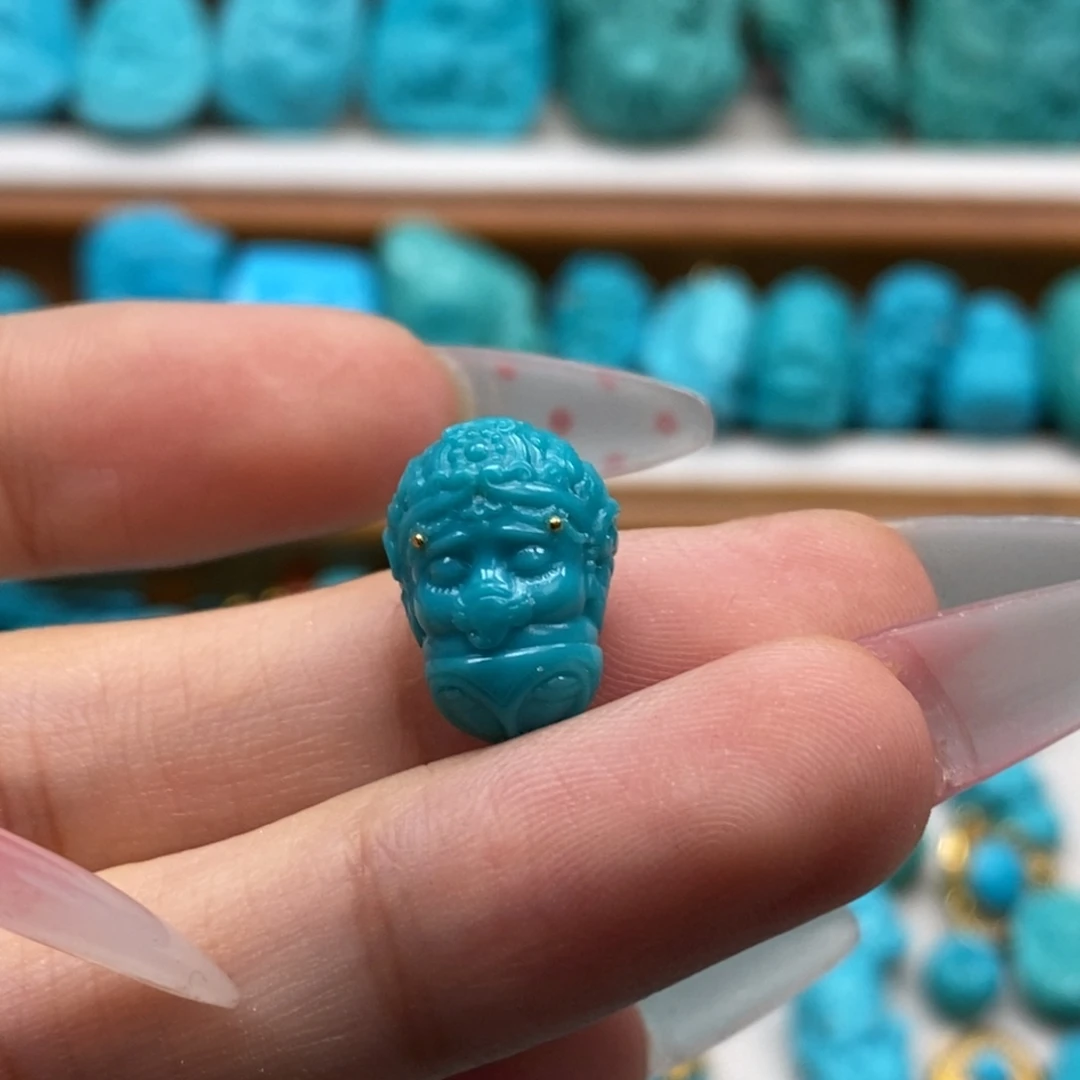 金***树绿松石未镶嵌颈饰