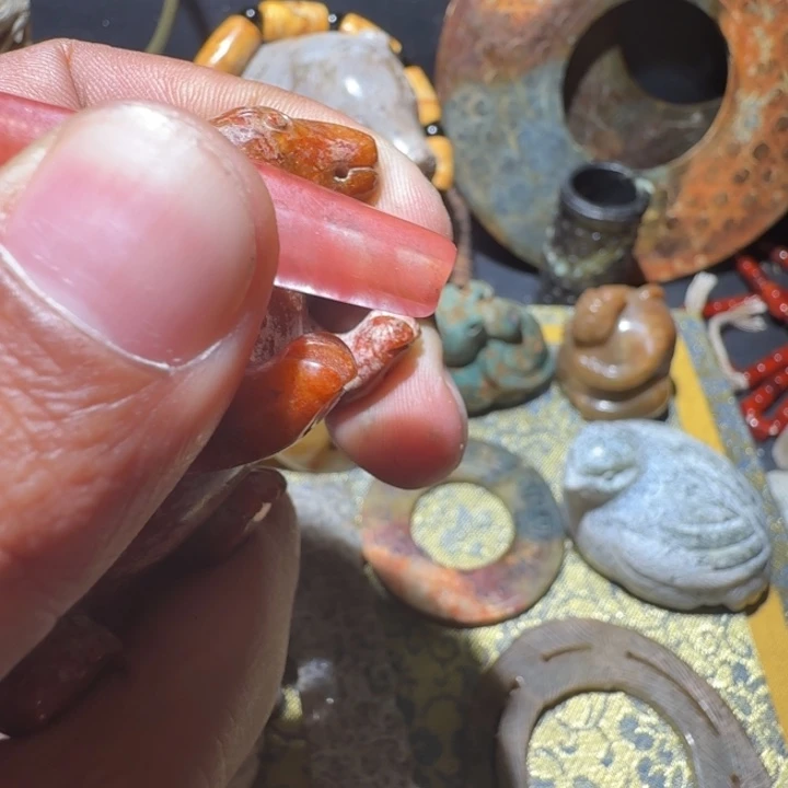 独***2和田玉未镶嵌车挂