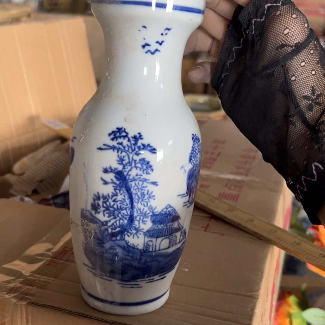 微瑕青花瓷器值得厚爱