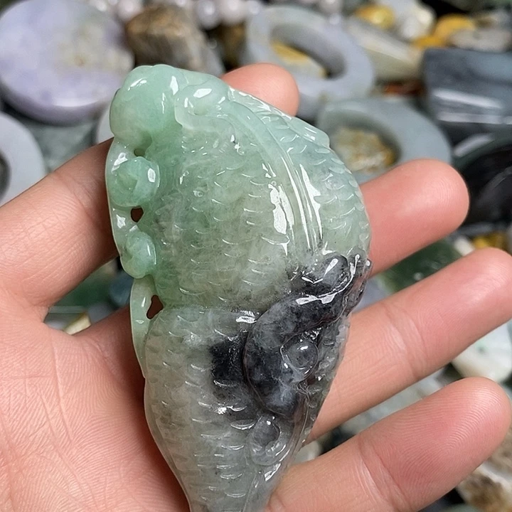 白***云翡翠未镶嵌颈饰天然翡翠