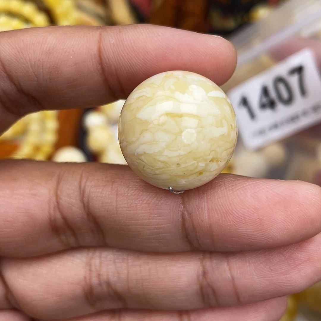 蜜蜡未镶嵌珠宝奇石沙眼22.5