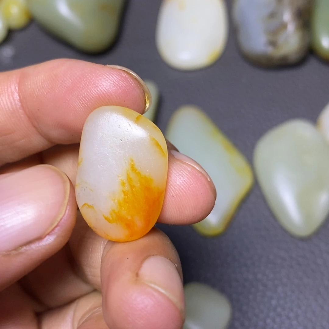 和田玉（糖玉）未镶嵌挂件