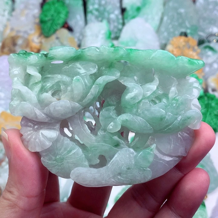 吊坠(不含链)未镶嵌翡翠
