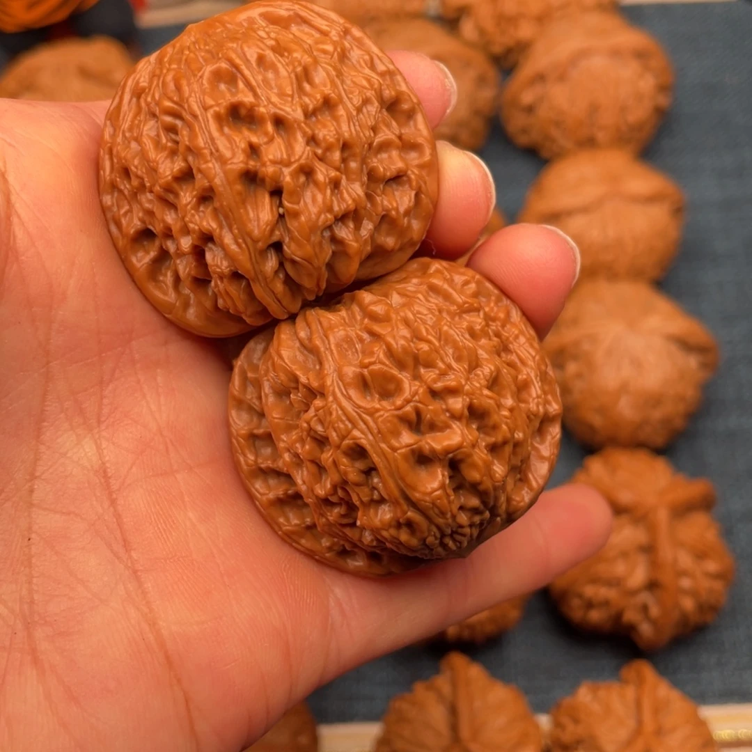 文玩核桃把件39山地石子正磨